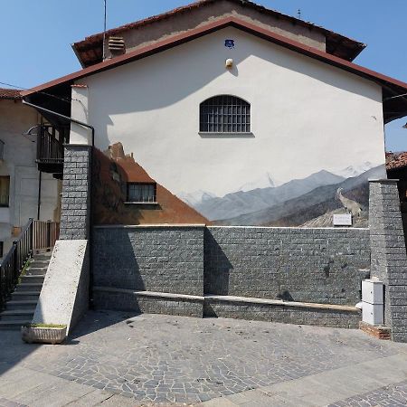 カプリエ Casa Del Rustico, Indipendente Vista Sacra Con Dipintoヴィラ エクステリア 写真