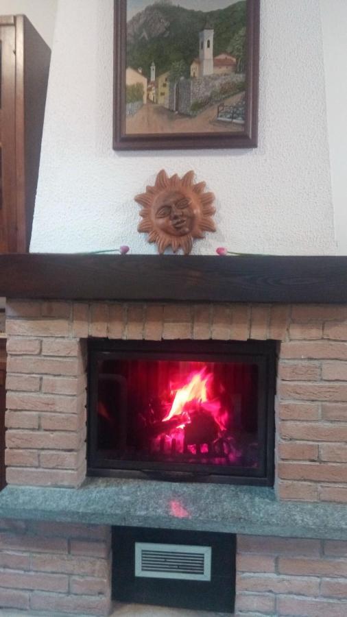カプリエ Casa Del Rustico, Indipendente Vista Sacra Con Dipintoヴィラ エクステリア 写真