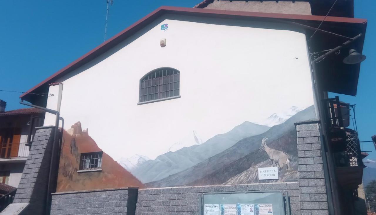 カプリエ Casa Del Rustico, Indipendente Vista Sacra Con Dipintoヴィラ エクステリア 写真