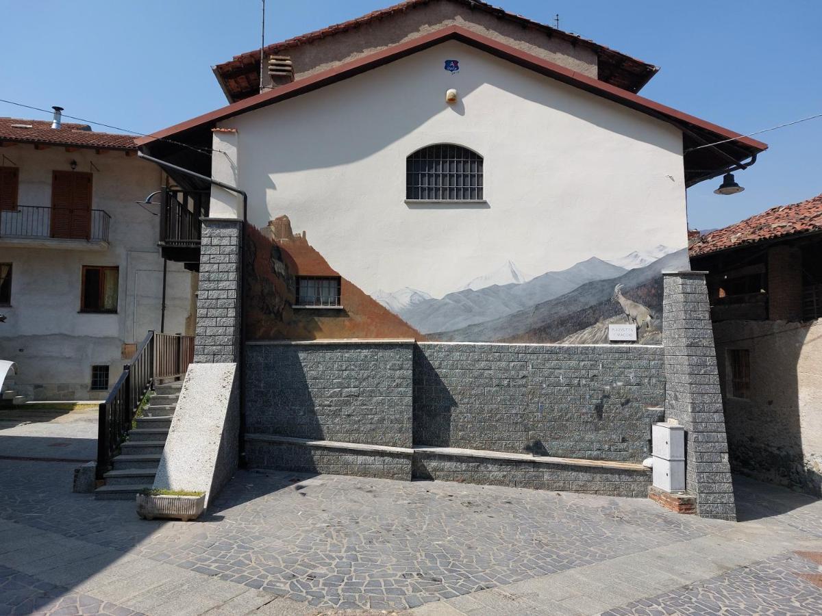 カプリエ Casa Del Rustico, Indipendente Vista Sacra Con Dipintoヴィラ エクステリア 写真